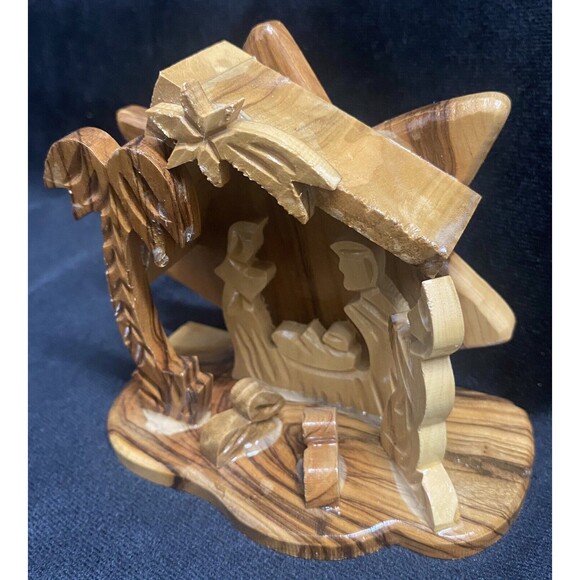 Hand Carved Olive Wood Nativity Scene Made In Bethlehem Israel Signed & Dated - Picture 4 of 9